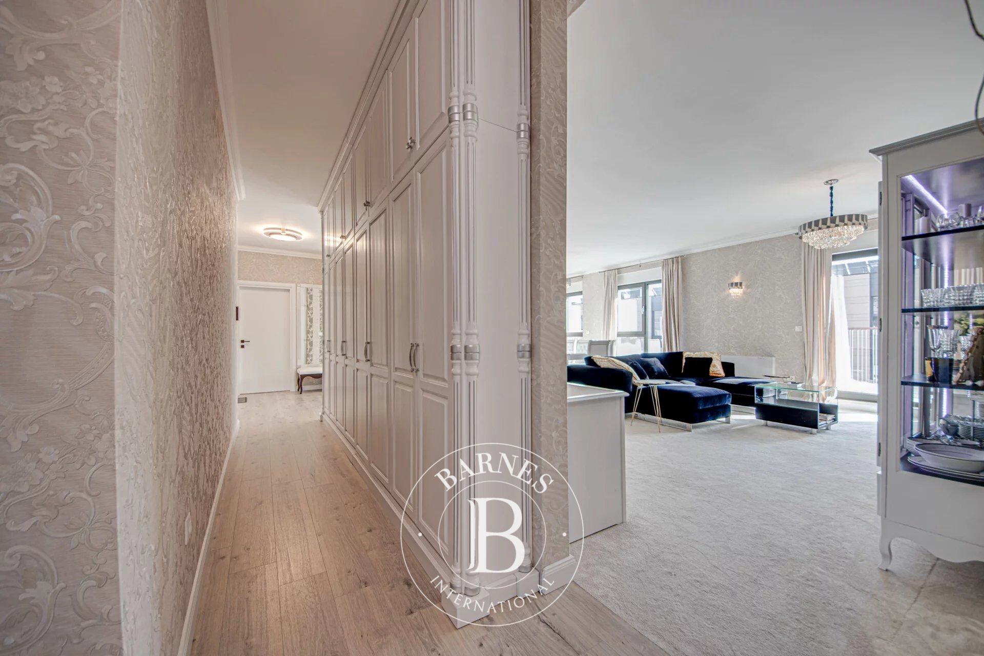 Penthouse Sofia - picture 26