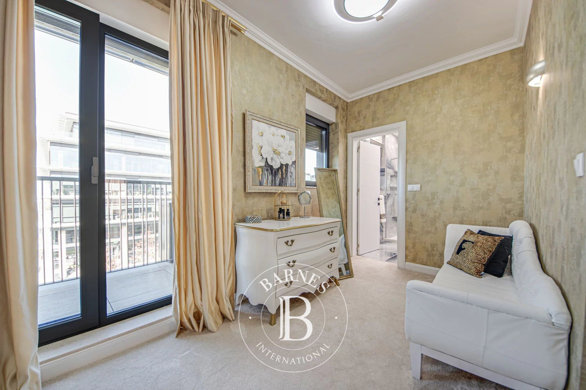 Penthouse Sofia - picture 30