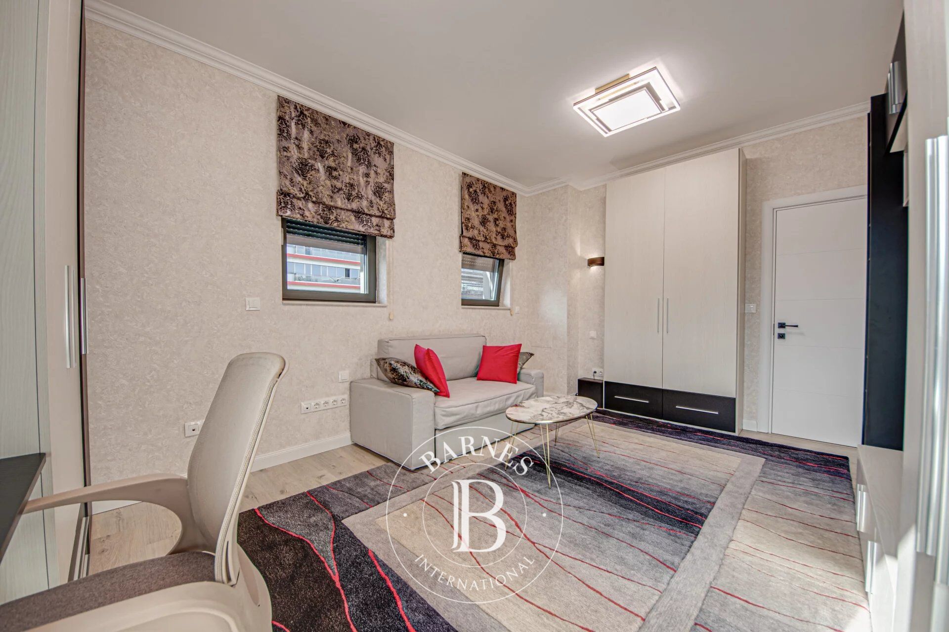 Penthouse Sofia - picture 38