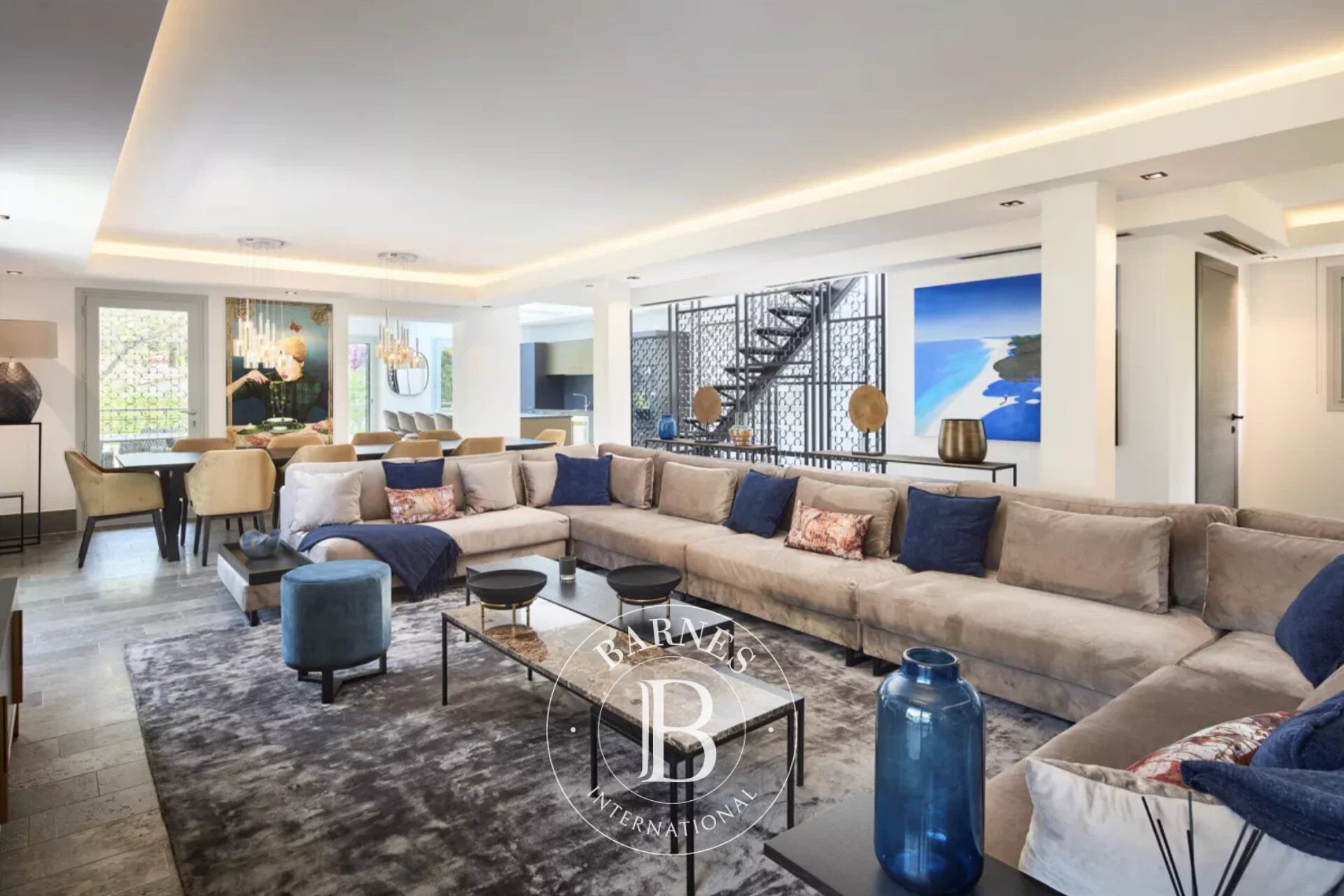 CAP D'ANTIBES - VILLA CONTEMPORAINE - PROCHE PLAGE AVEC VUE MER - picture 2