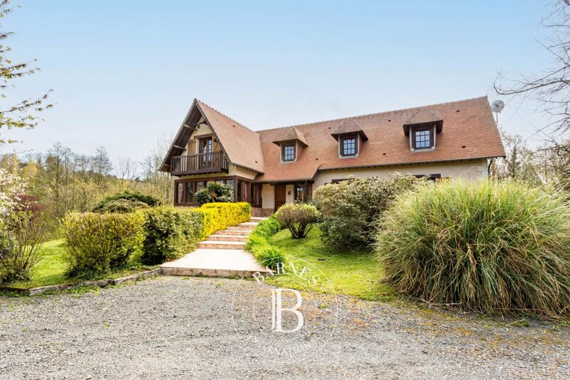 Venta, Casa Genneville - picture 1