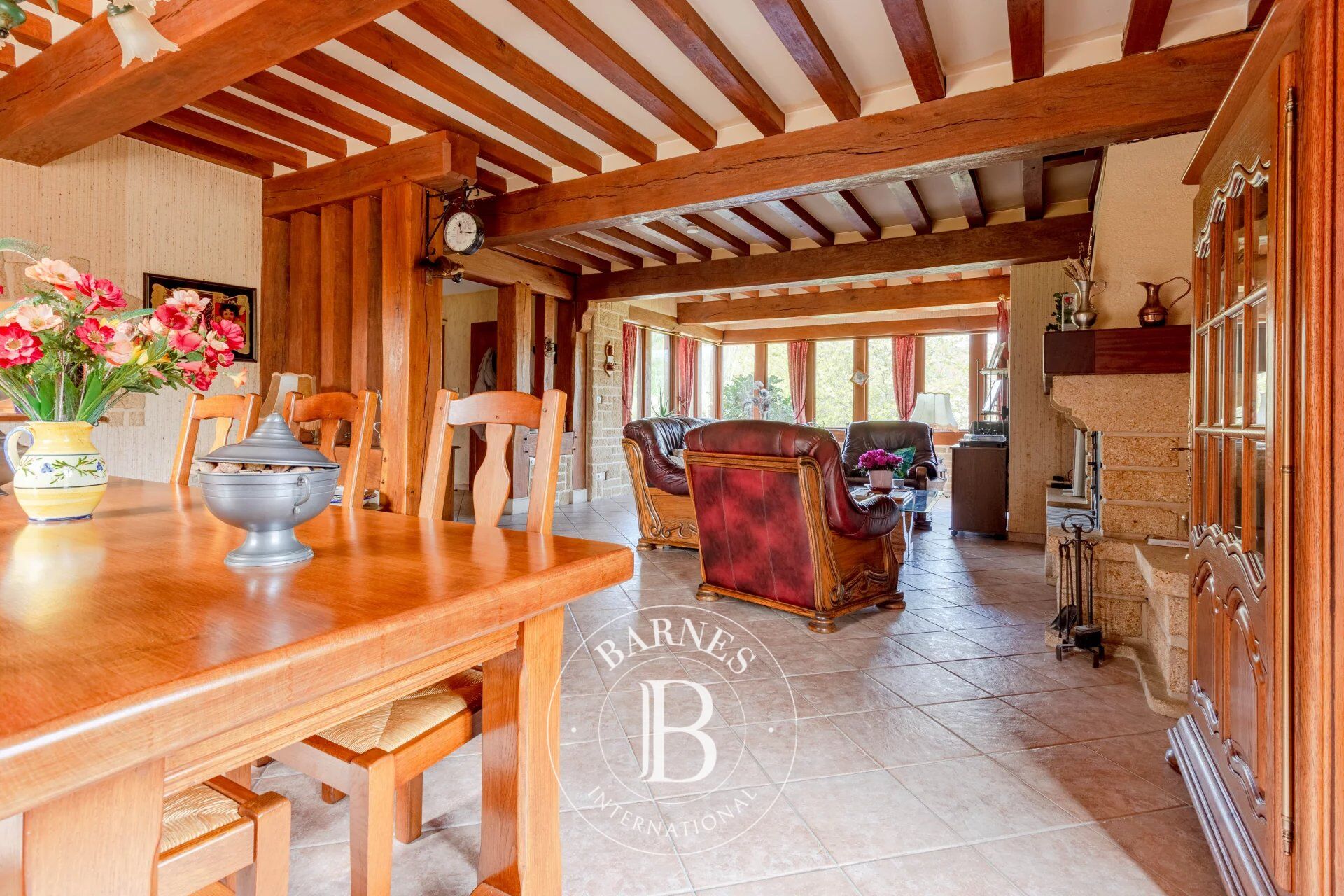 10 mins from Honfleur, house with clear views over a 1.2ha (3-acre) park, swimming pool possible - picture 3