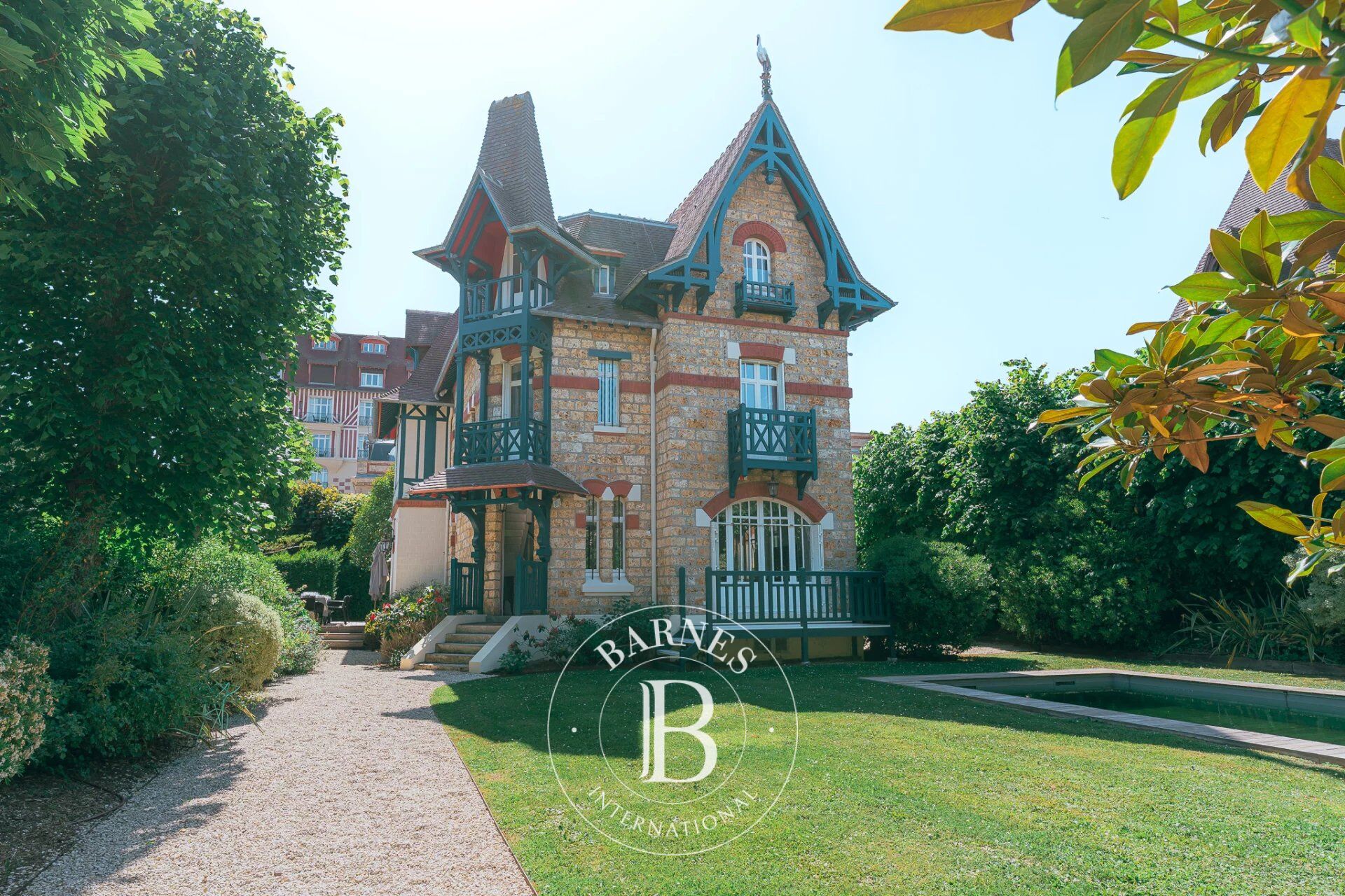 GOLDEN TRIANGLE - DEAUVILLE - 6-BEDROOM VILLA - SWIMMING POOL - picture 1