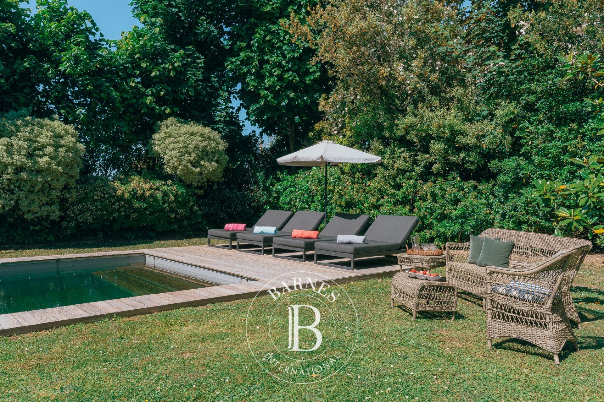 GOLDEN TRIANGLE - DEAUVILLE - 6-BEDROOM VILLA - SWIMMING POOL - picture 3