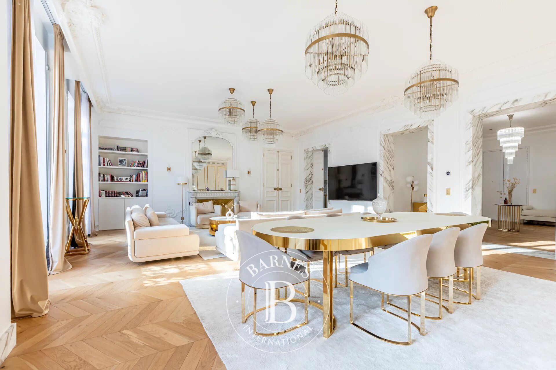 Paris 8th - Haussmann / Courcelles - Exceptional apartment - Beautiful volumes with open view facing south - 3 bedrooms - picture 3