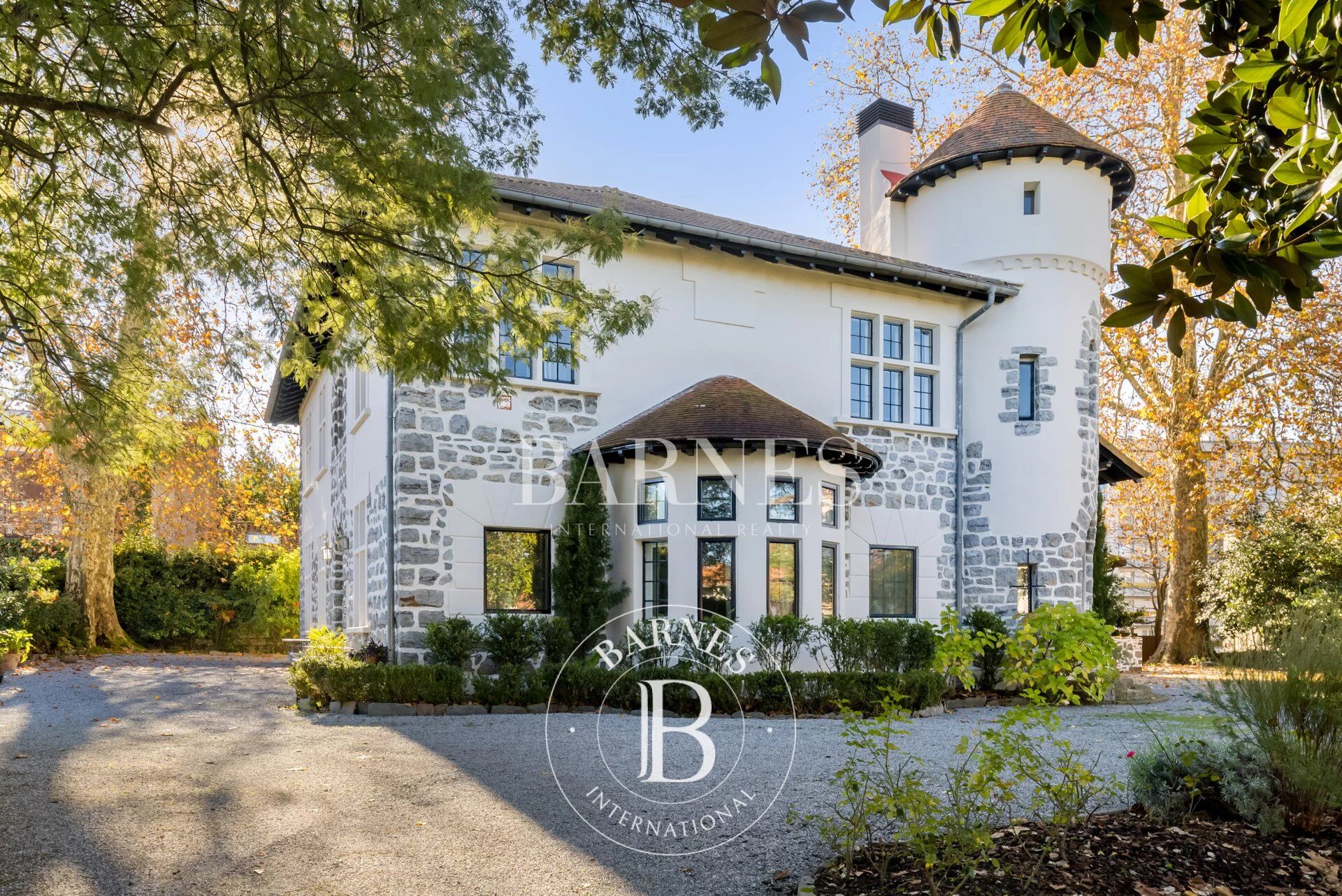 IRUN - Demeure unique a la frontière espagnole - picture 3