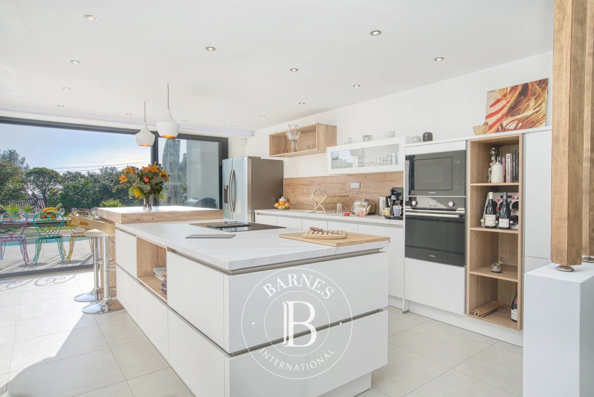 SEASONAL RENTAL - LES ISSAMBRES - MODERN VILLA SEA VIEW - 5 BEDROOMS - picture 2