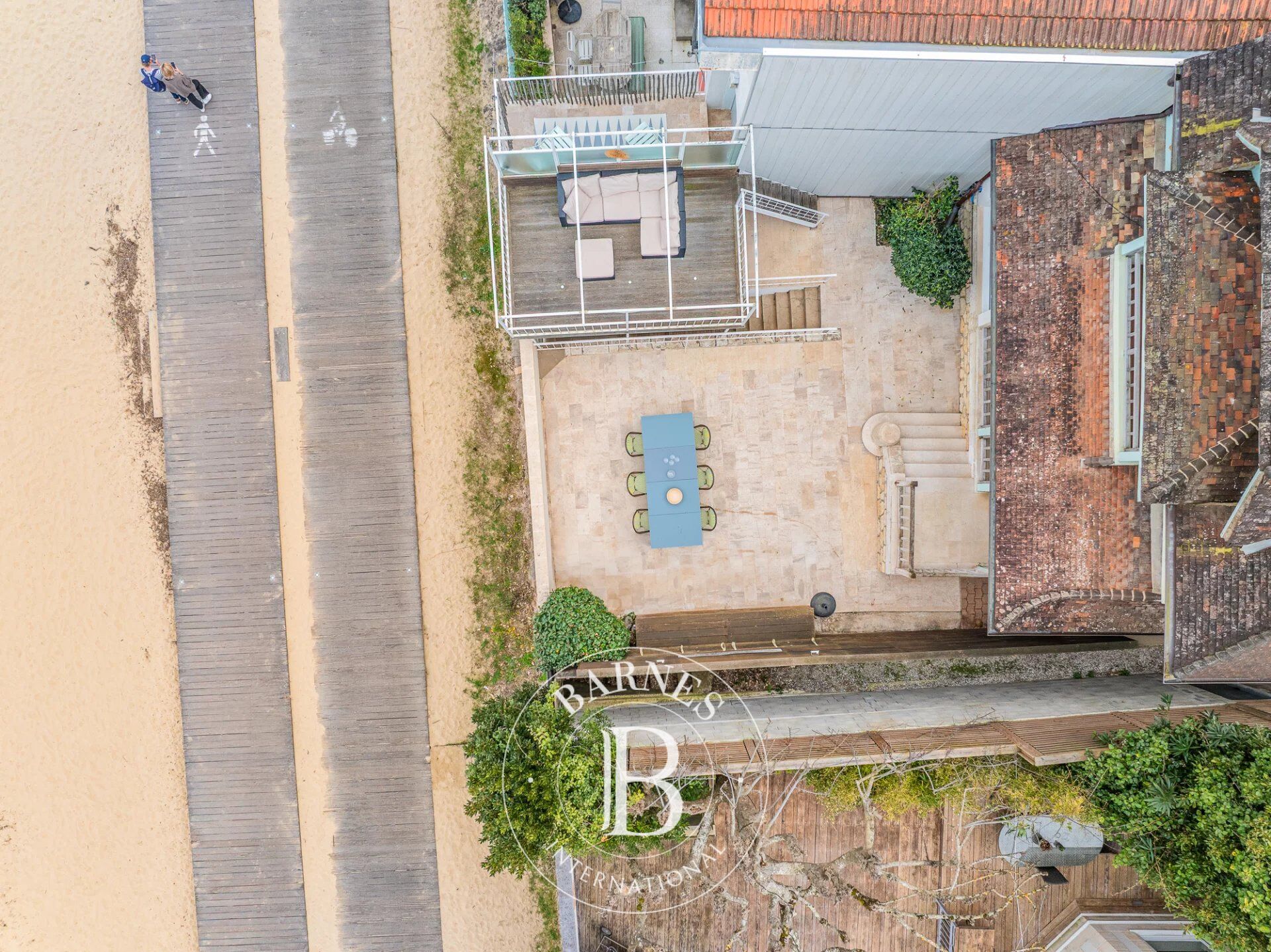 SUPERBE VILLA «BEL AIR» EN PREMIÈRE LIGNE, VUE BASSIN ET ACCÈS DIRECT À LA PLAGE À ARCACHON - CAPACITÉ JUSQU'À 12 PERSONNES - picture 3