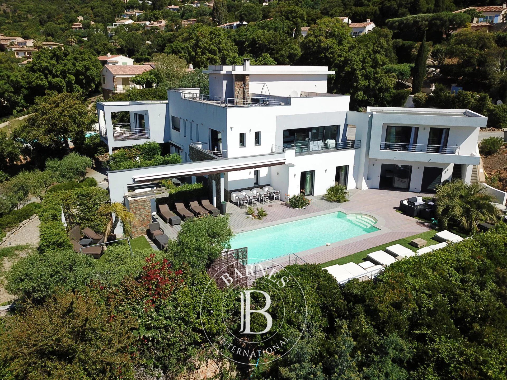 CAVALAIRE-SUR-MER - VILLA CONTEMPORAINE VUE MER - picture 2