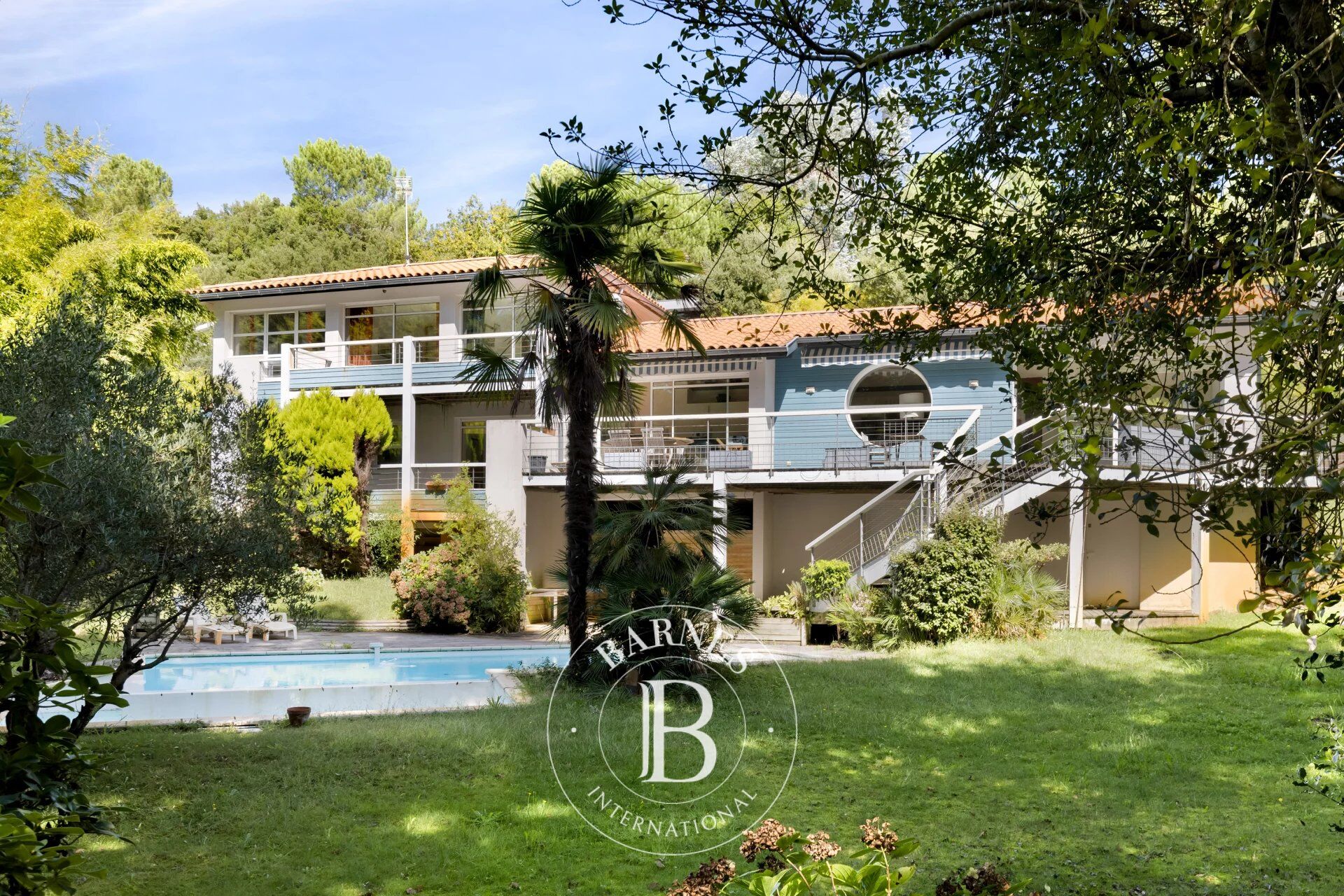 SEIGNOSSE, VILLA EN EL GOLF - picture 1