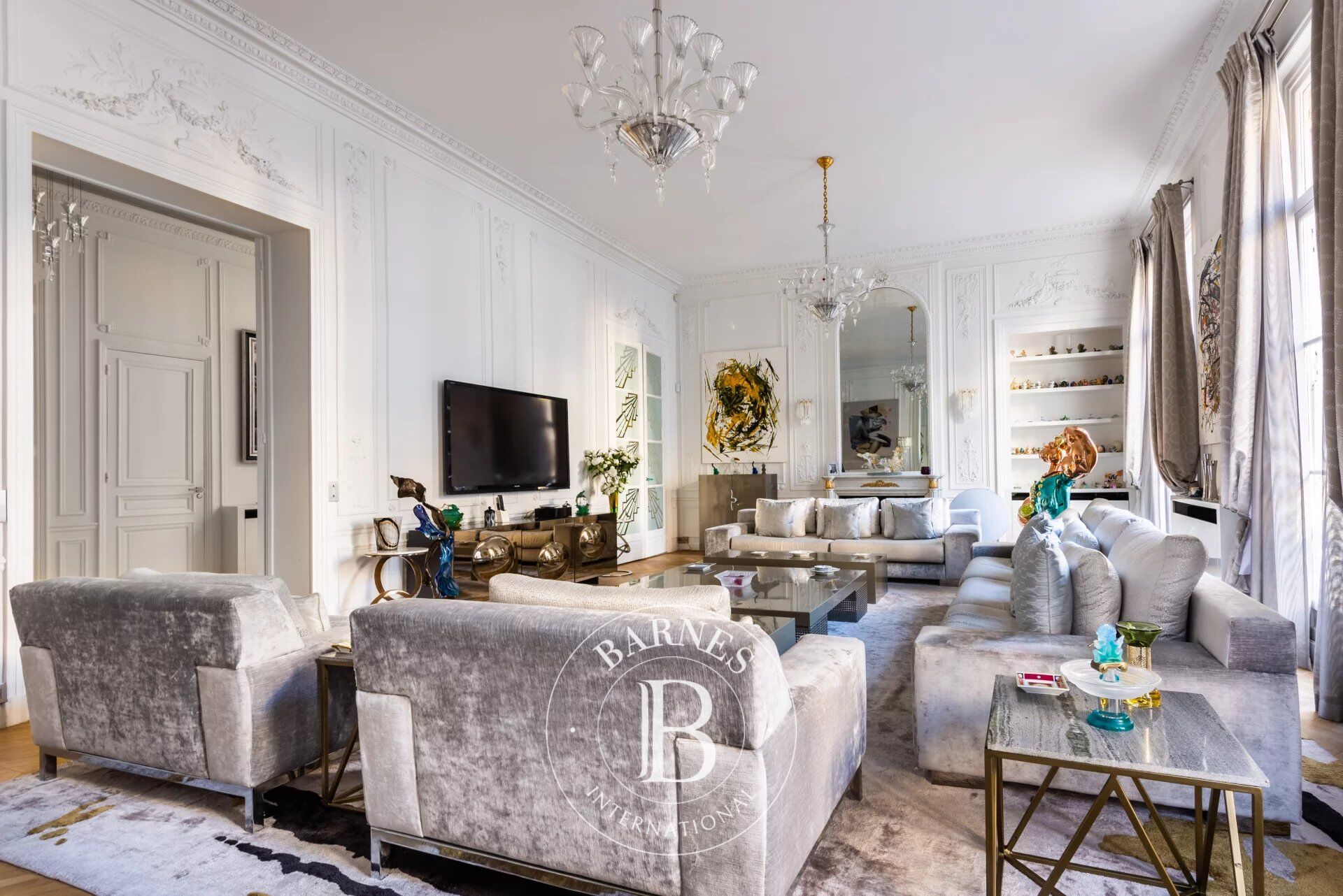 For Sale Apartment | Paris 8ème - picture 5