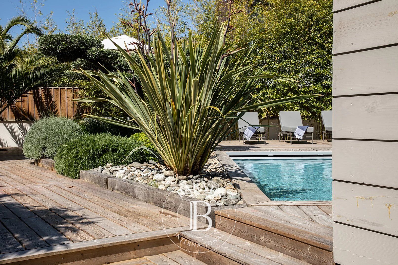 VILLA «LA MAISON GRISE» EN PLEIN CENTRE DU CAP FERRET, AVEC PISCINE - CAPACITÉ 10 PERSONNES - picture 3