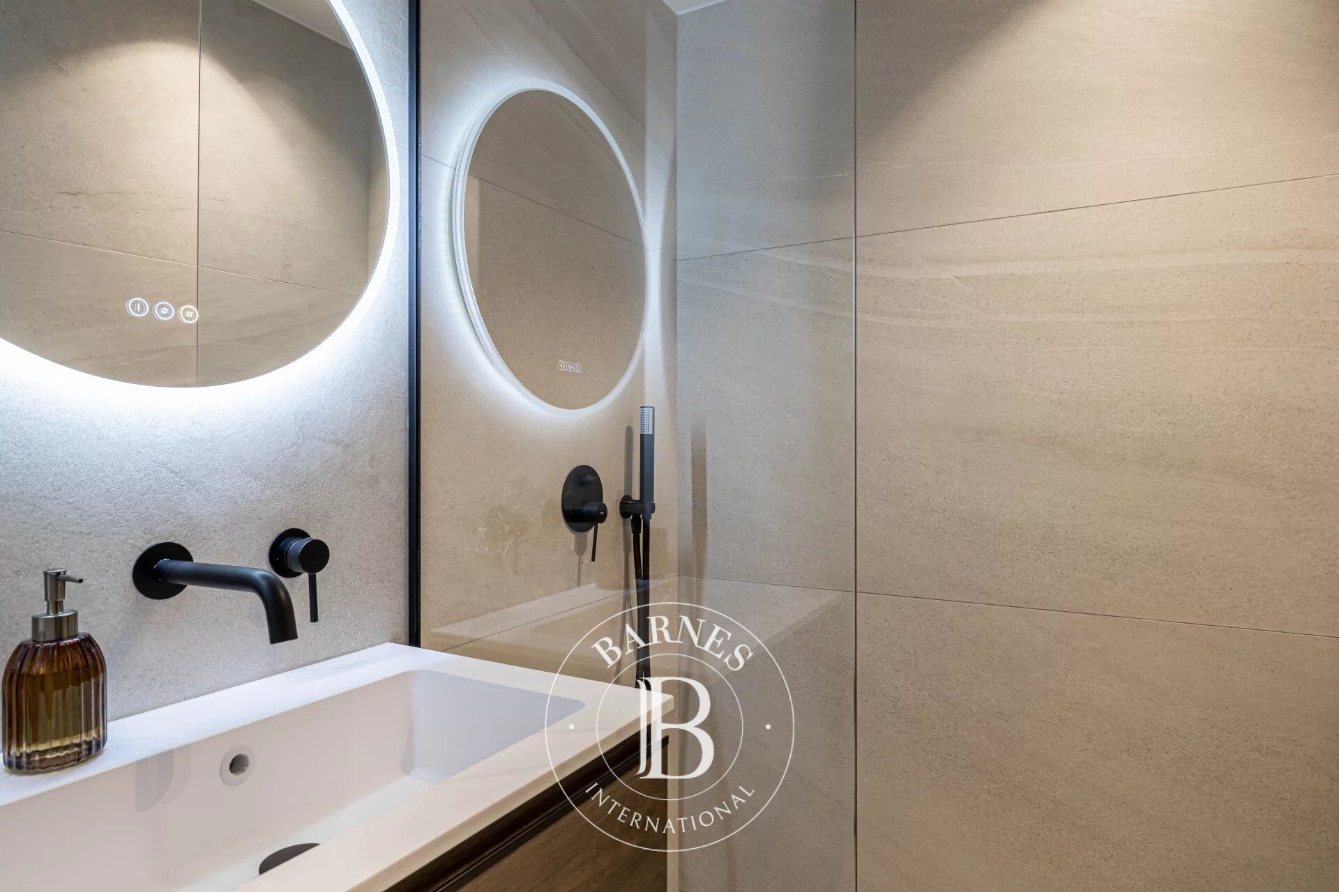 Daire Cannes - picture 13