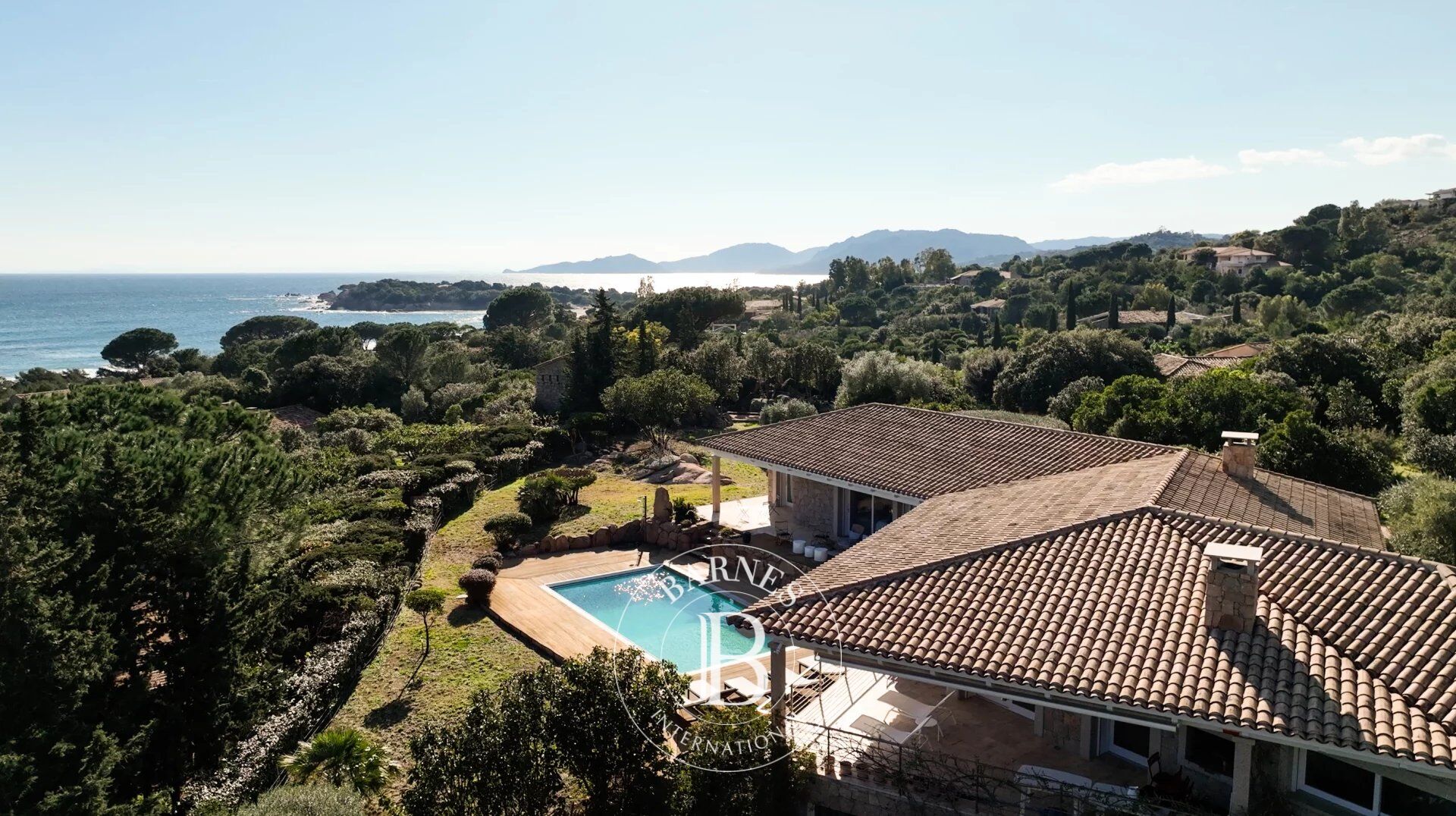 Palombaggia, Folaca, villa vue mer, 6 chambres, accès plage à pieds par un chemin privé, piscine - picture 2