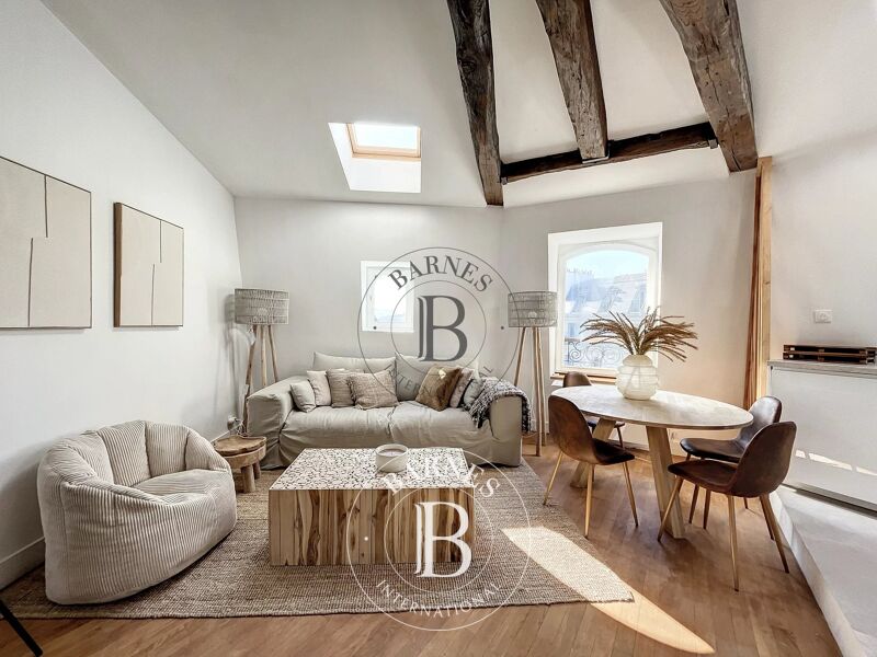 Le service location de la maison BARNES vous présente ce bien :