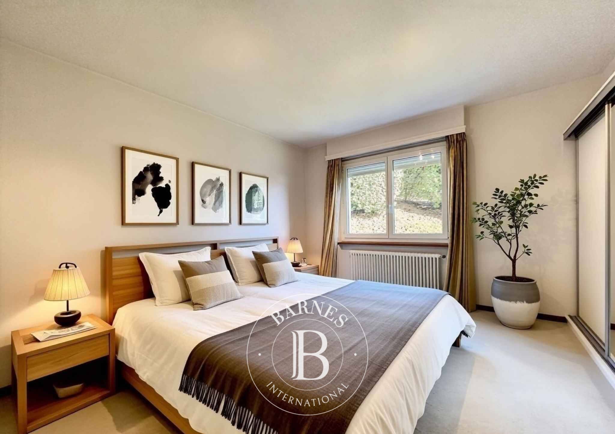 Daire Montreux - picture 21