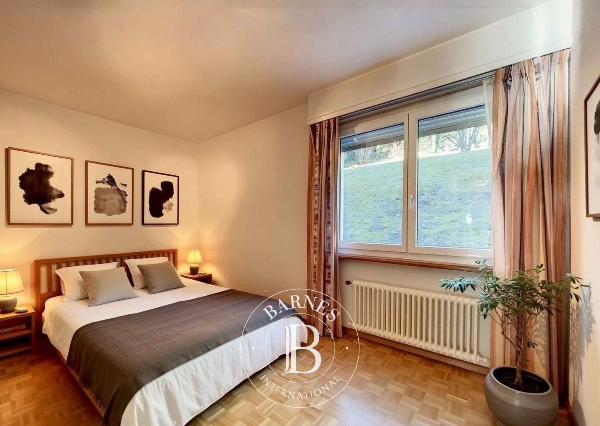 Daire Montreux - picture 19