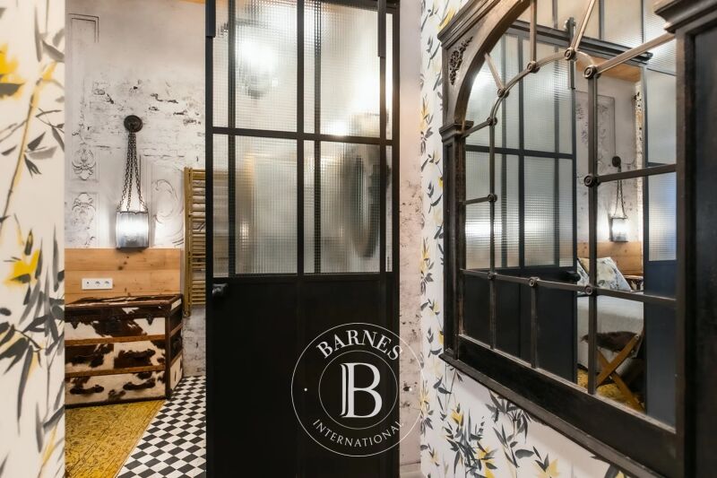 Venta, Piso Budapest VI. kerülete - picture 2