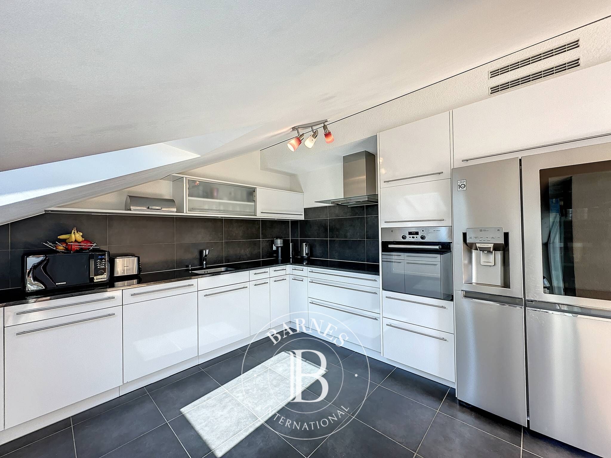 Penthouse Montreux - picture 13