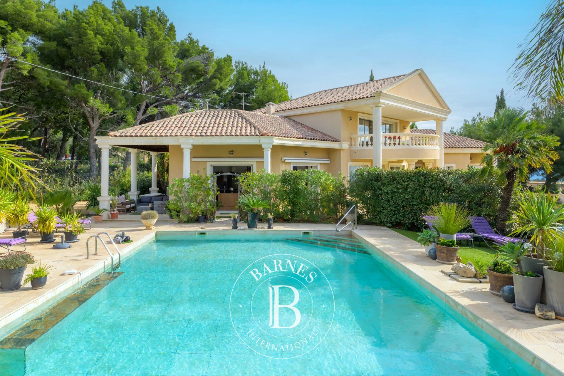 Villa Ceyreste - picture 2