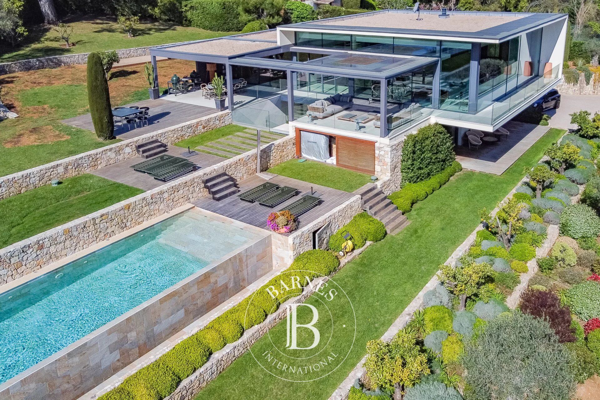 Entre Cannes et Nice - Domaine fermé - Contemporaine d’exception - Vue mer - picture 1