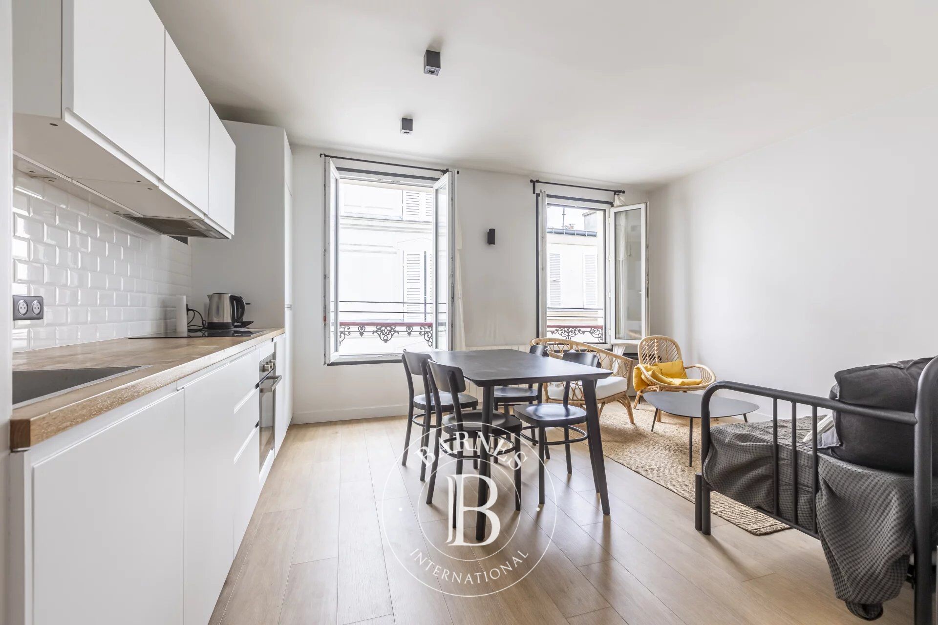 PARIS 17 - Exclusive - 1 bedroom - Jonquière - Fully renovated - picture 2