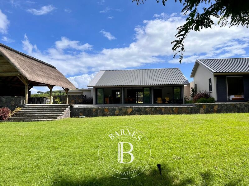For Sale, Villa Petite Rivière Noire - picture 2