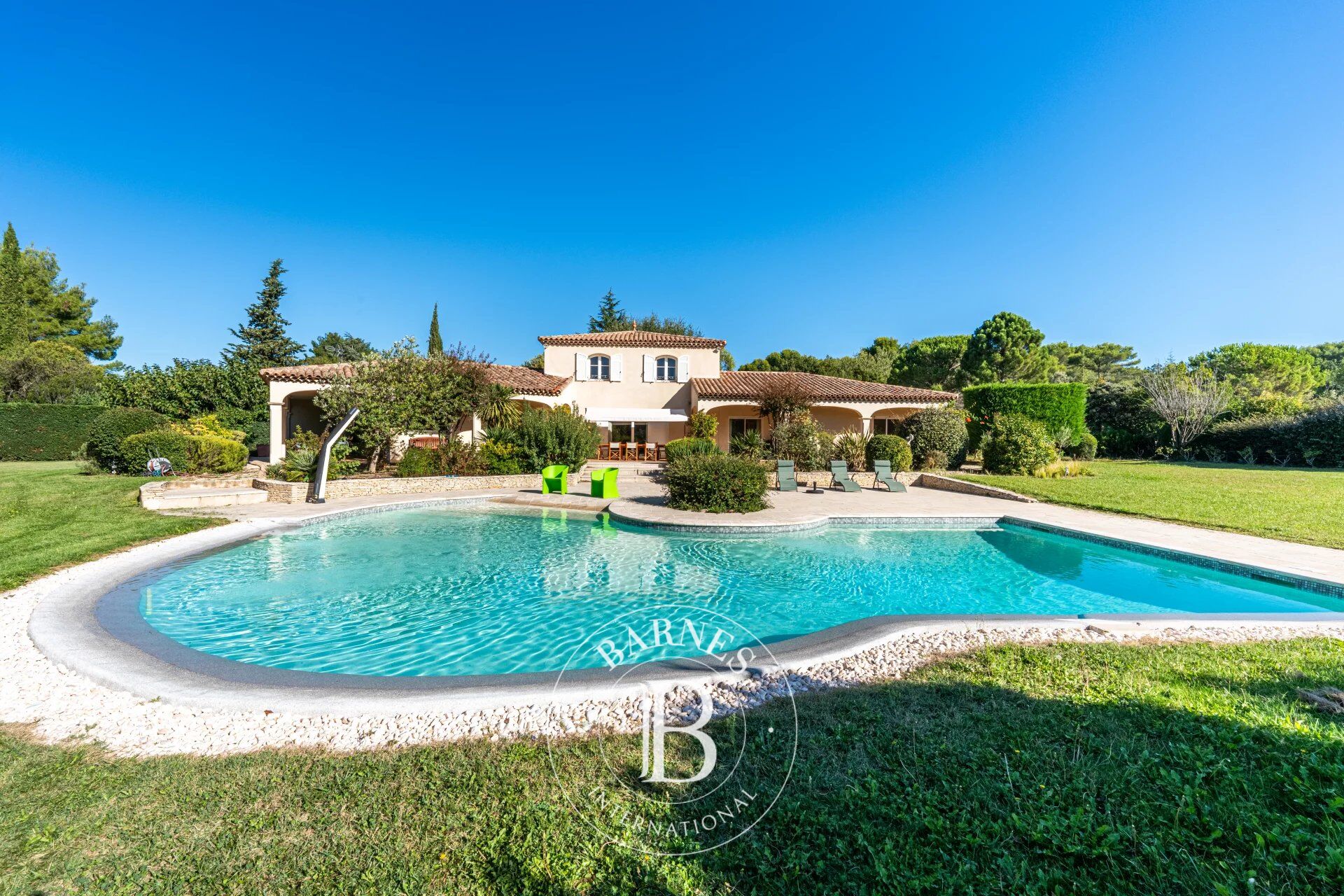 AIX-EN-PROVENCE NORD – MAISON 5 CHAMBRES – BUREAU – TERRAIN 1 HA – PISCINE - picture 1