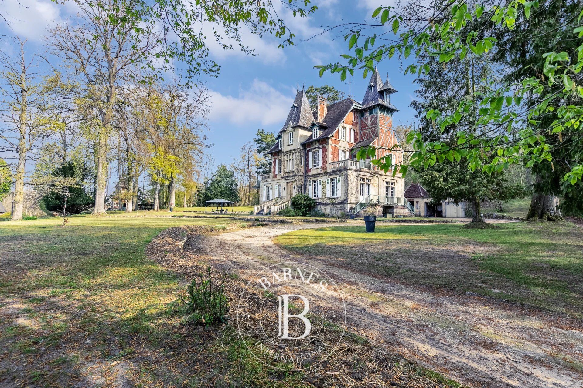 Pierrefonds - Manor - picture 1