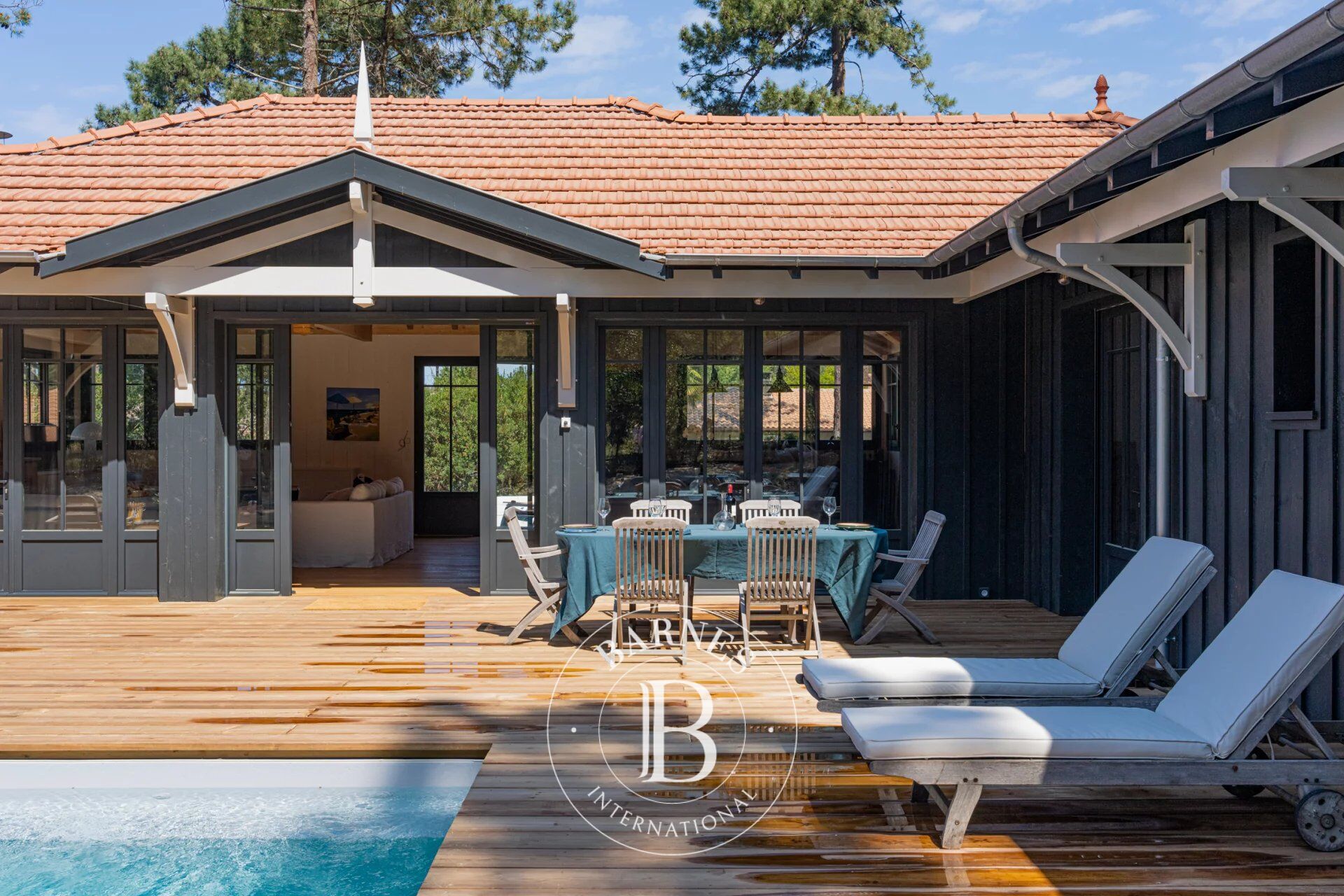 VILLA « MANINE » AVEC PISCINE CHAUFFÉE AU CŒUR DE PIRAILLAN, PRESQU’ÎLE DU CAP FERRET – CAPACITÉ 10 PERSONNES - picture 3