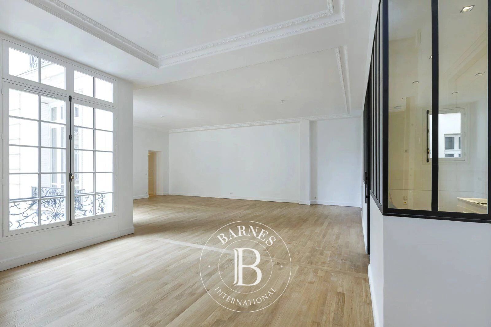 Paris 16 - Place Victor Hugo - Family apartment - 3 bedrooms