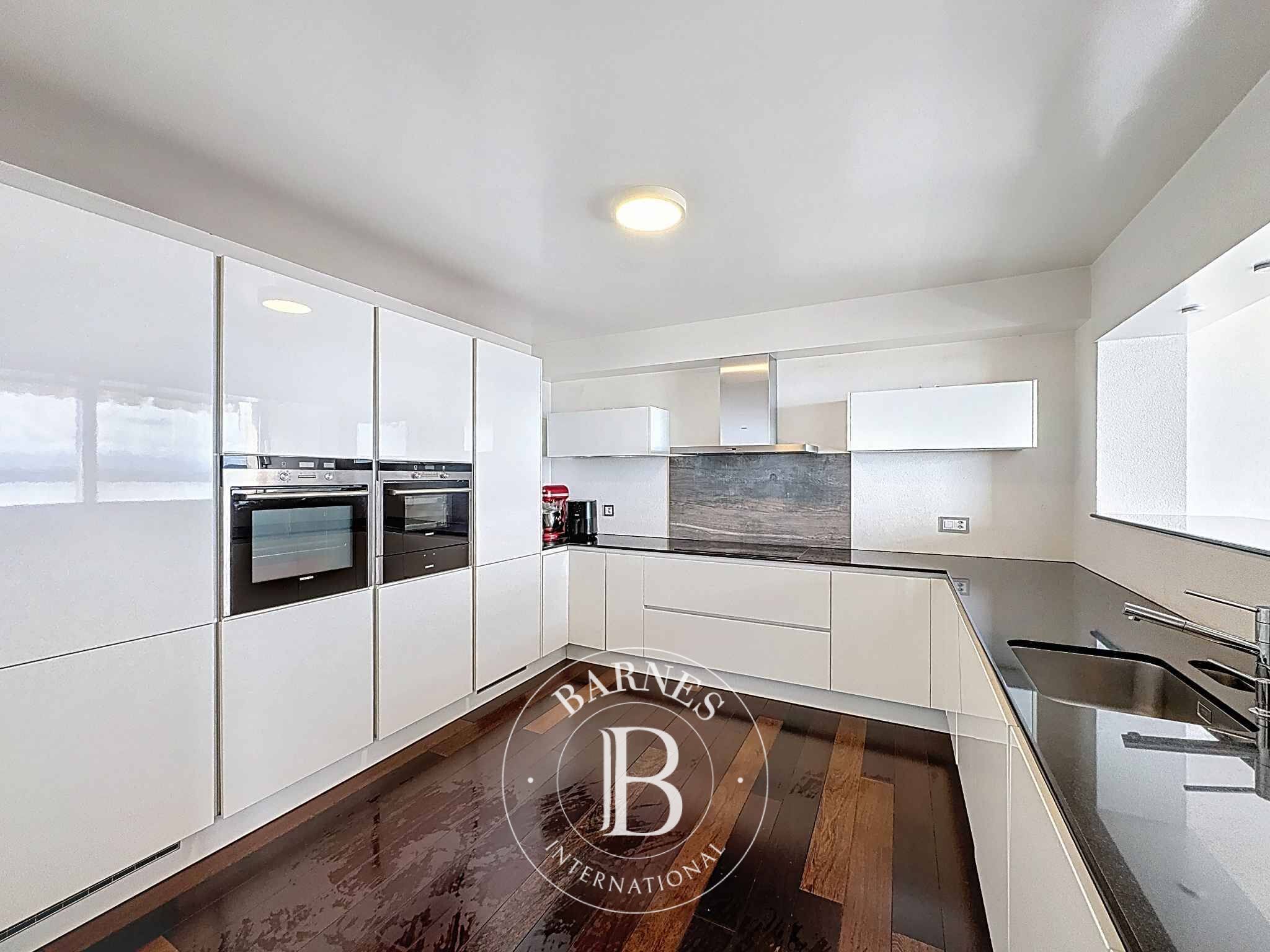 Penthouse de standing de 6,5 pièces dominant le lac et les montagnes - picture 2