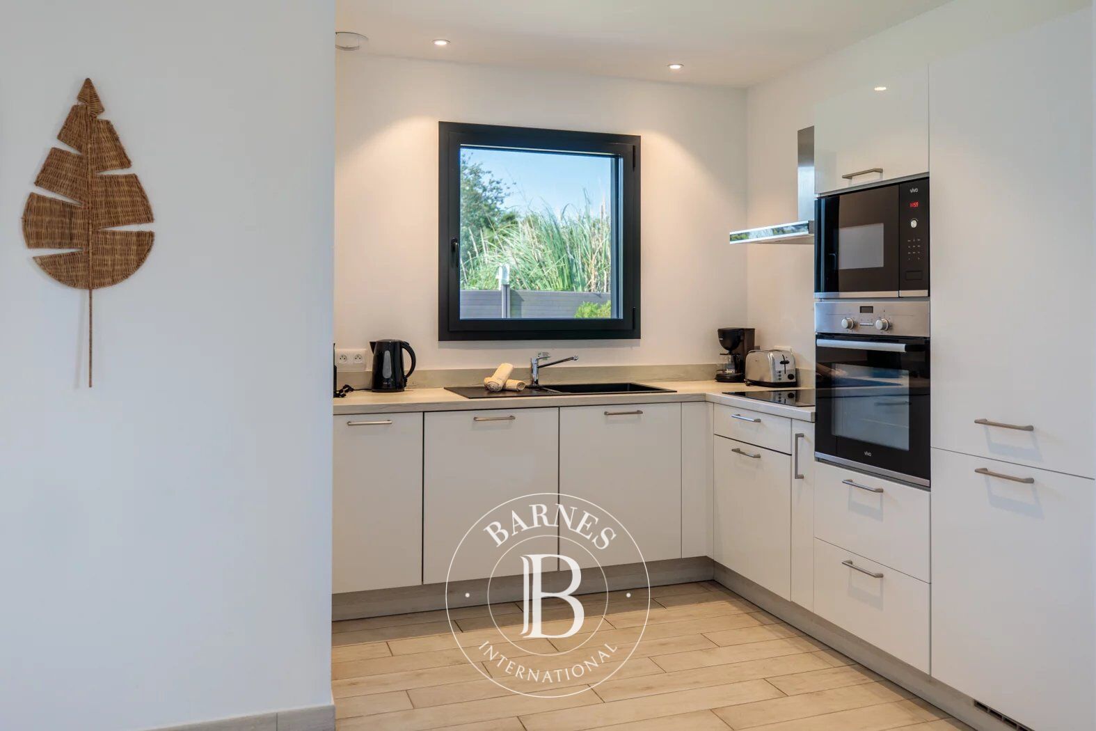 Lecci, Cala Rossa, Villa de 3 chambres avec piscine chauffée et plage à pieds - picture 3