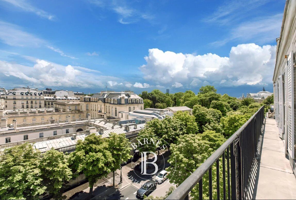Paris 8th - Exceptional renovated duplex apartment - Balcony and Panoramic view - picture 1