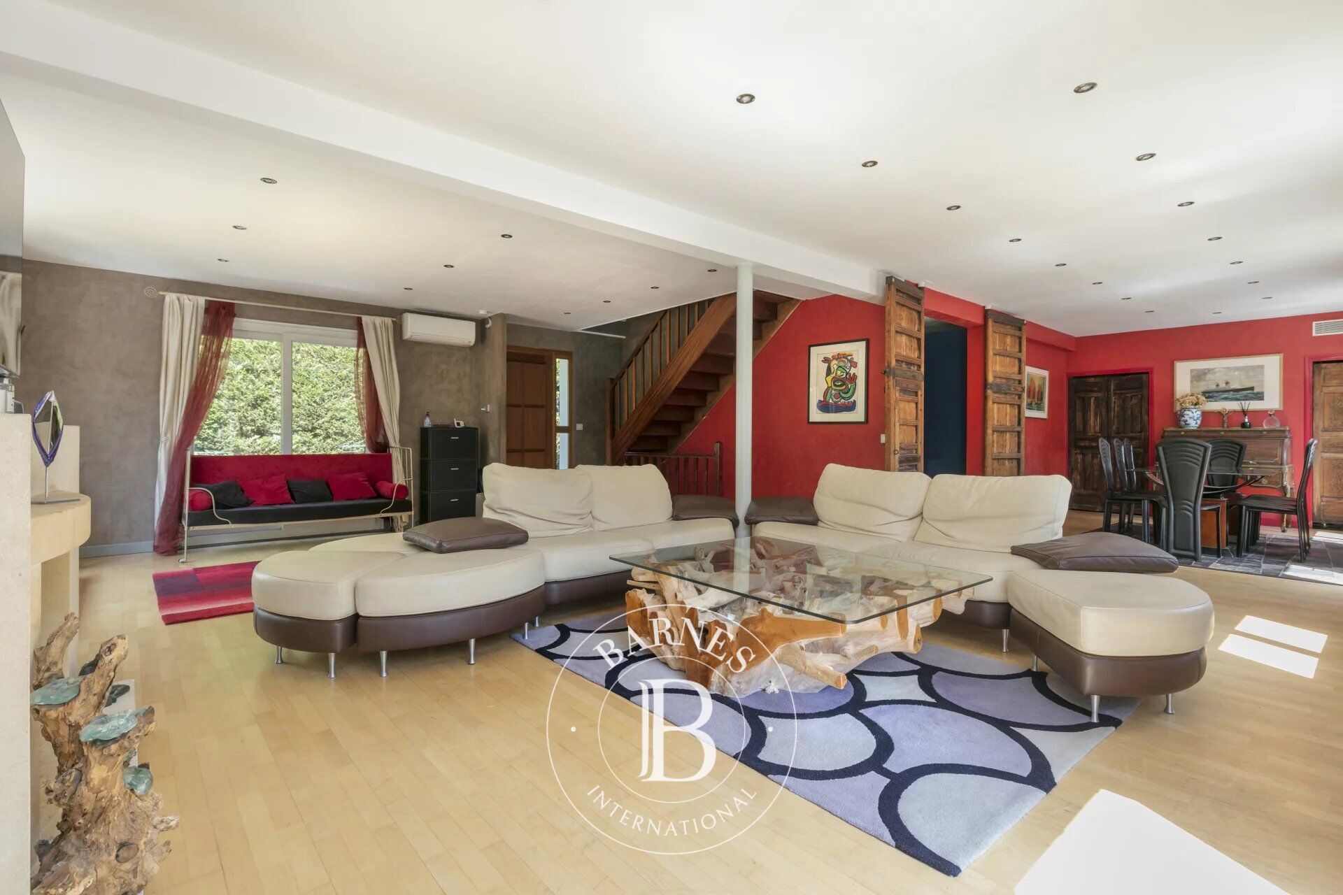 Bièvres - House of 252 m² (2,713 sq ft) with commercial premises of 187 m² (2,013 sq ft) - picture 3