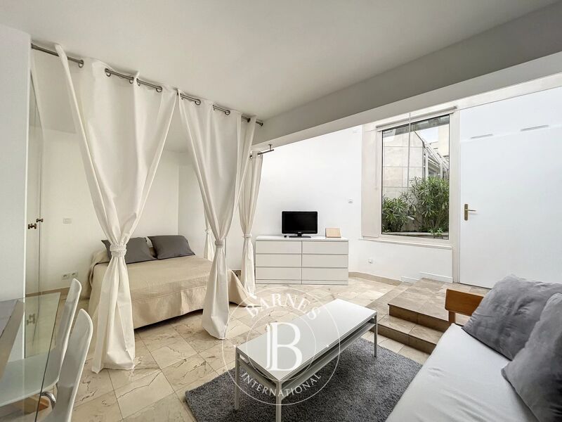 Rented, Apartment Paris 16ème - picture 2