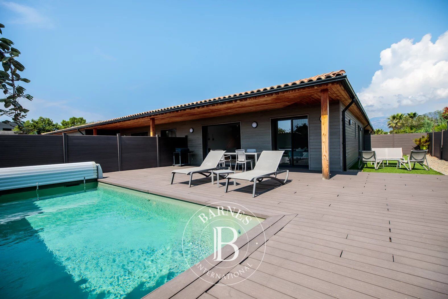 Lecci, Cala Rossa, Villa de 3 chambres avec piscine chauffée et plage à pieds - picture 1