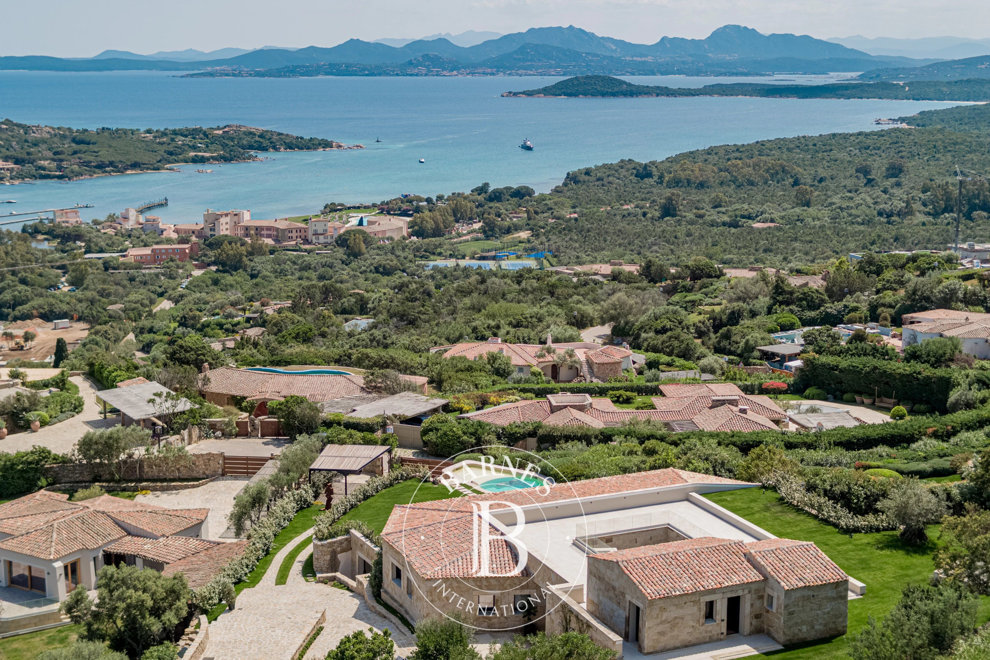 Villa Porto Cervo - picture 2