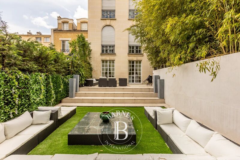 À vendre, Hôtel particulier Neuilly-sur-Seine - picture 2