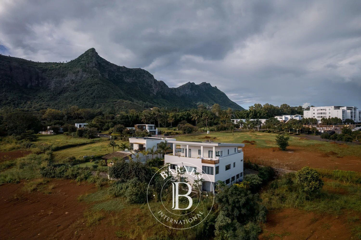 MOKA – Spacious villa – 3 bedrooms - picture 3