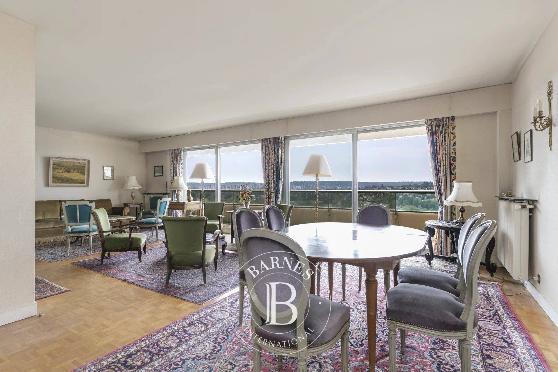 Saint Germain-en-Laye - Hyper centre - appartement 5 chambres - Calme et Luminosité - - picture 2