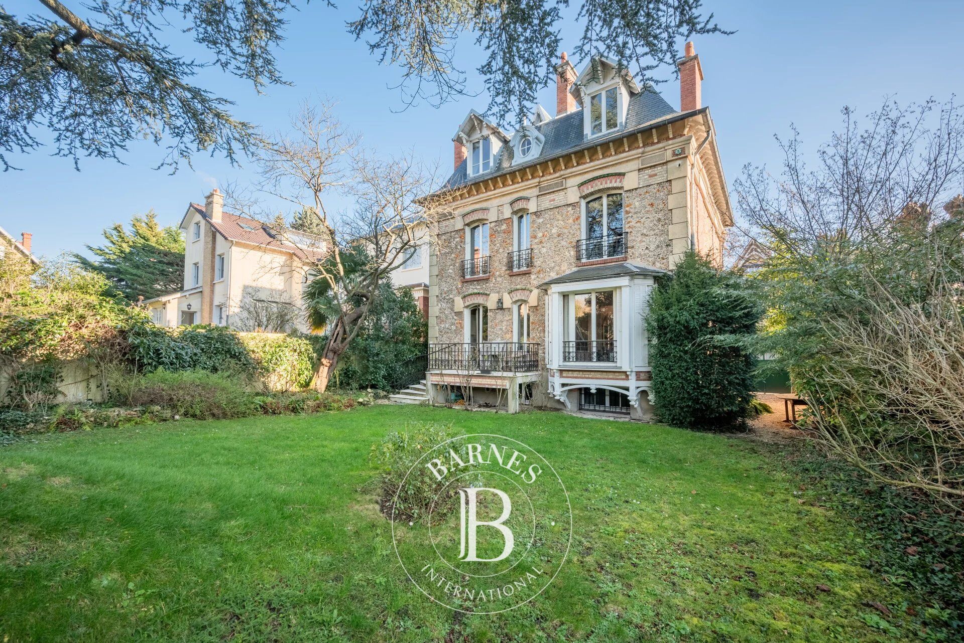 Casa Versailles - picture 1