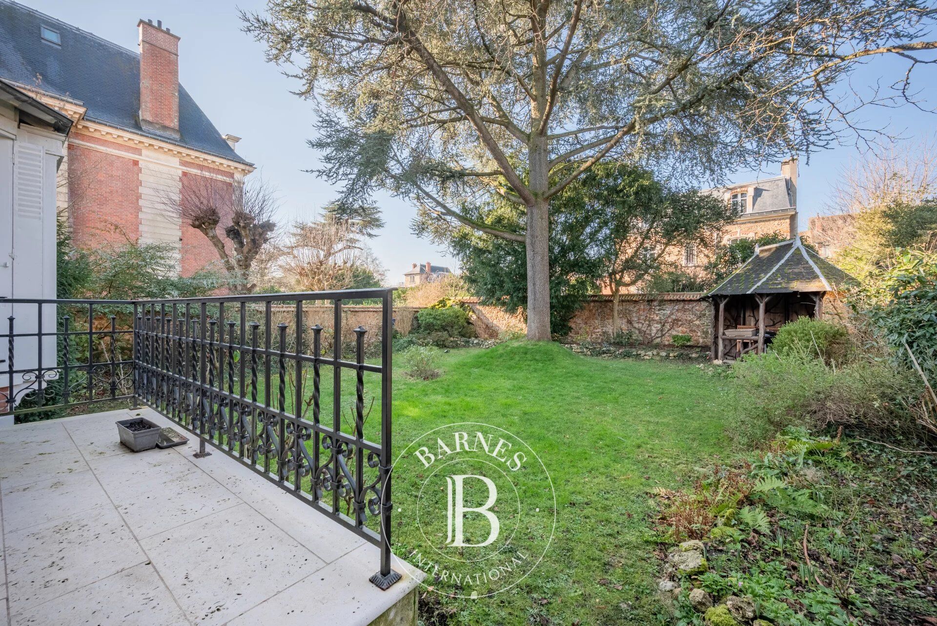 Casa Versailles - picture 2