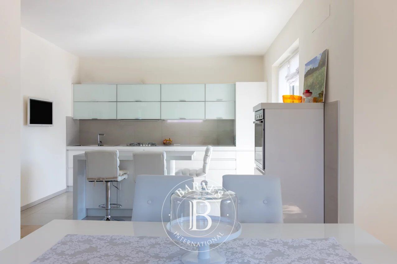 Villa Varese - picture 4