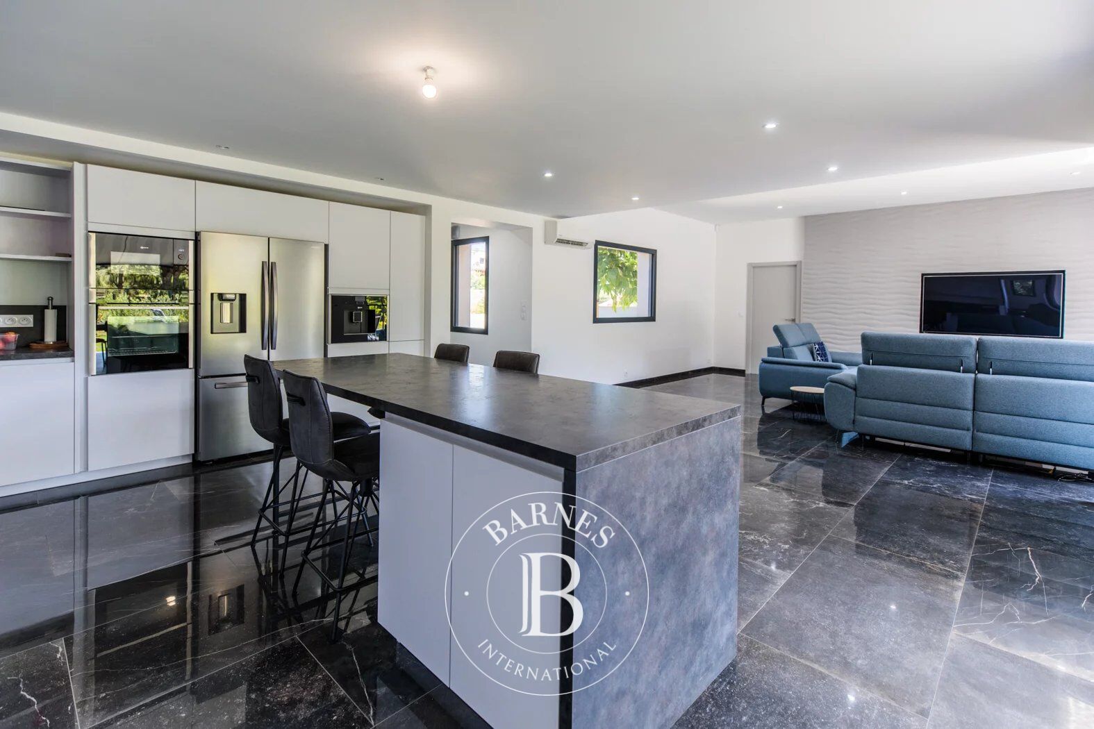 Villa contemporaine près des plages de St Cyprien et Pinarello - picture 2