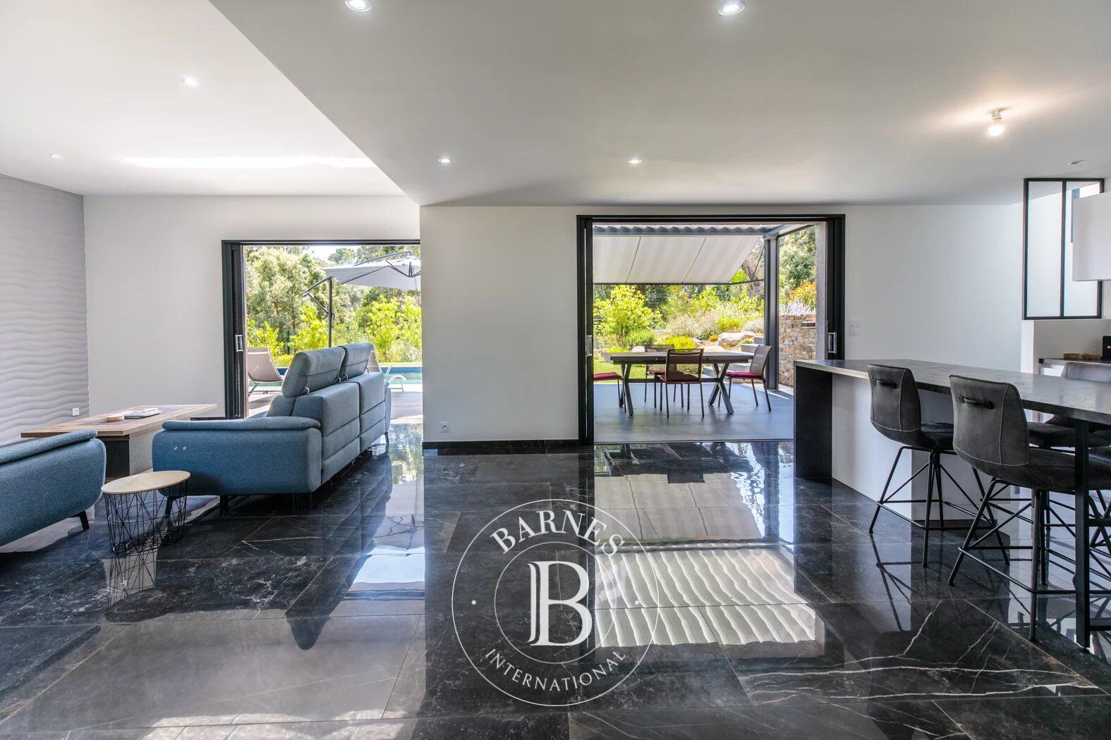 Villa contemporaine près des plages de St Cyprien et Pinarello - picture 3