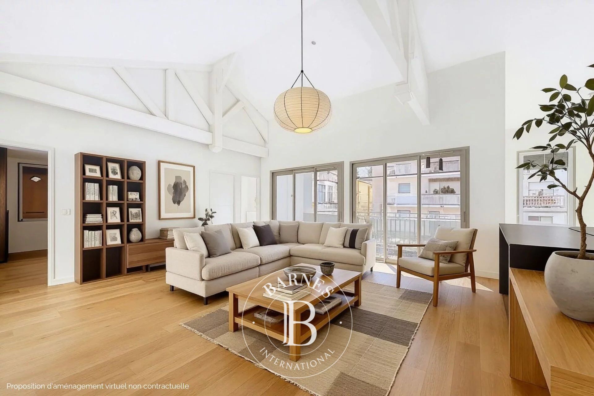 SUPERBE APPARTEMENT AVEC LOGGIA À 50 MÈTRES DU BASSIN - picture 1