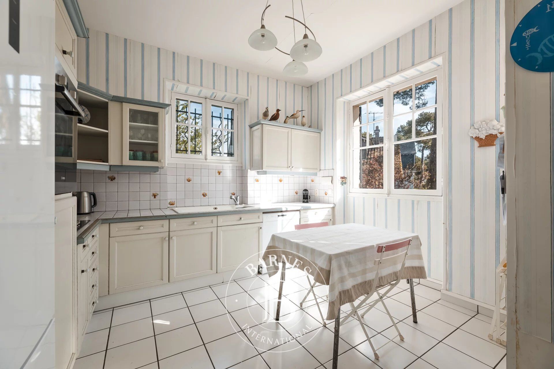 House for sale La BauleEscoublac Centre 170m² 7 rooms 1 995 000€