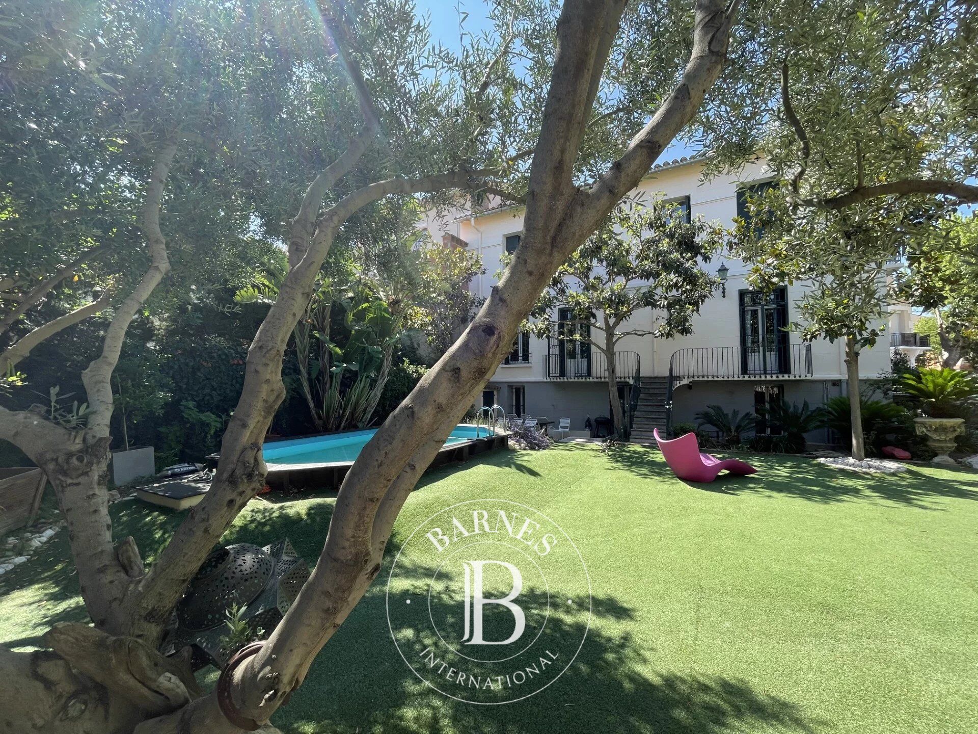 Perpignan center: Art Deco house - garden - swimming pool - picture 1