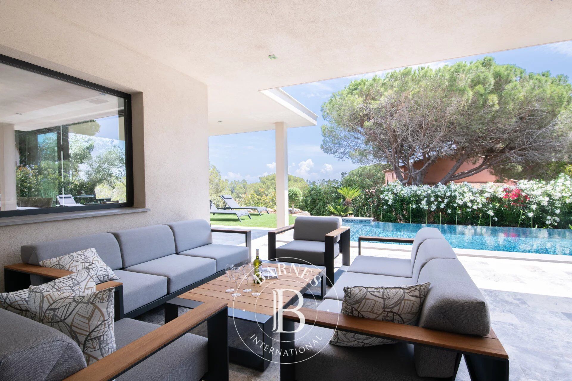 HOLIDAY RENTALS - LA NARTELLE - MODERN VILLA SEA VIEW -5 BEDROOMS - picture 1